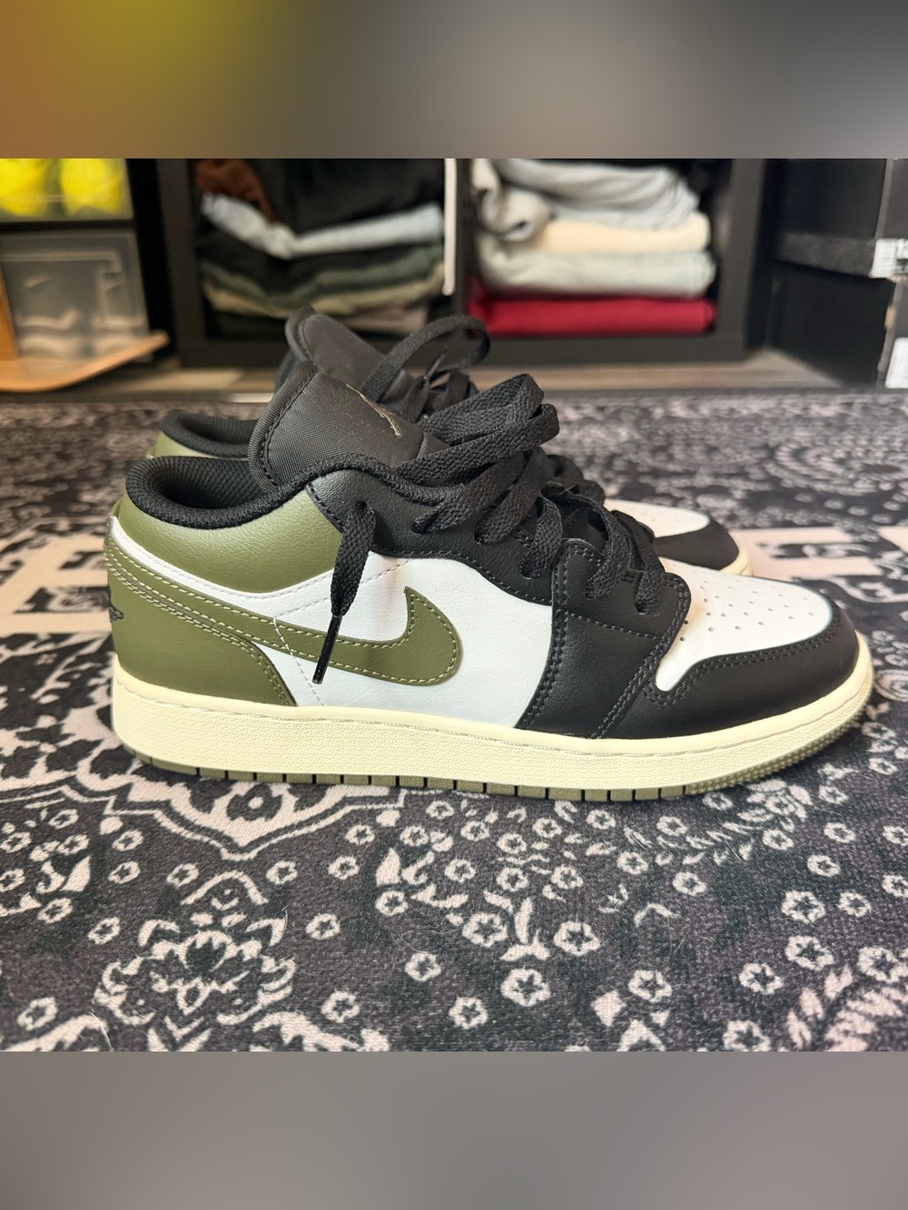 Nike Air Jordan 1 Low - Black, White & Olive Green